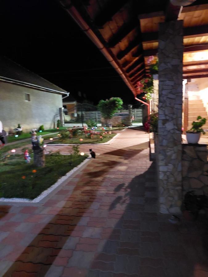 Casa Cristina Pensiune *